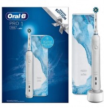 Oral-B elektrický zubní kartáček Pro 750 Cross Action White + Cestovní pouzdro