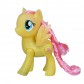 Hasbro My Little Pony Svítící poník Fluttershy
